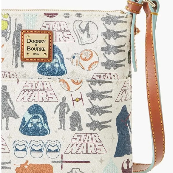 Dooney & Bourke | Star Wars The Force Awakens Letter Carrier - Picture 9 of 9